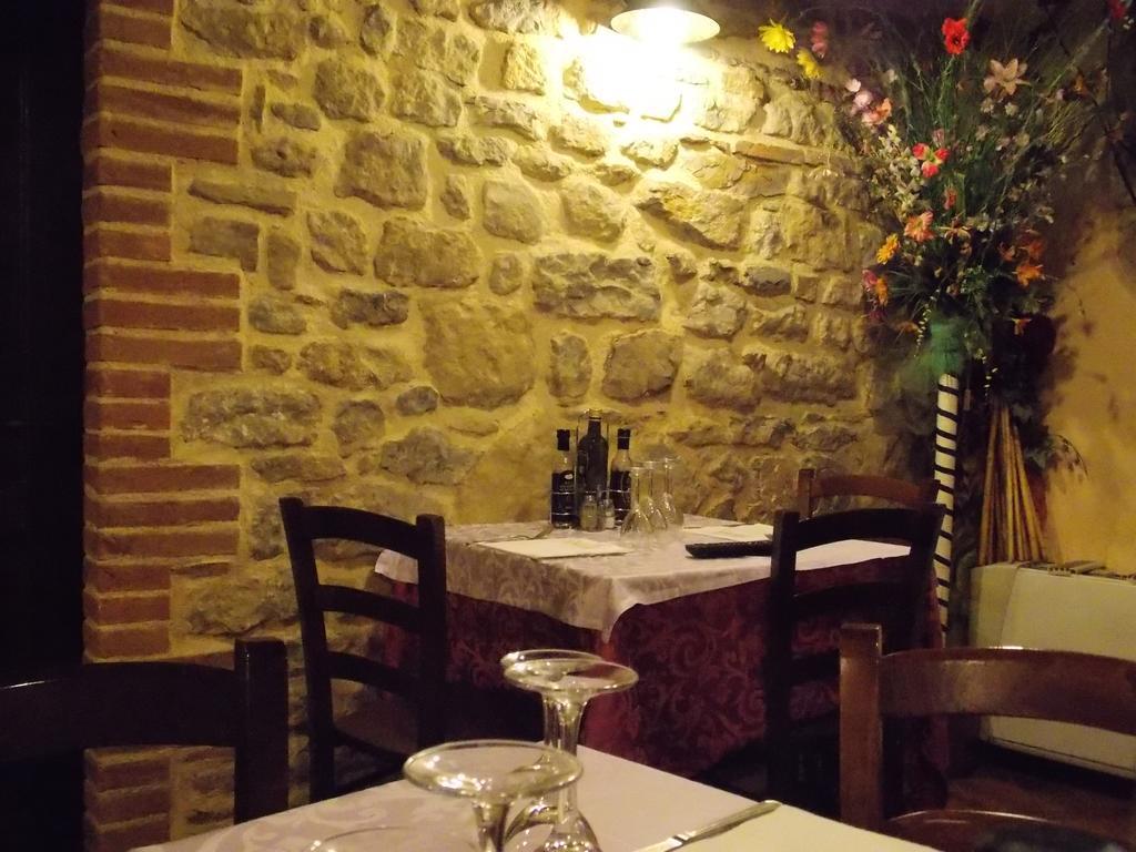 Osteria Belvedere San Leo Extérieur photo